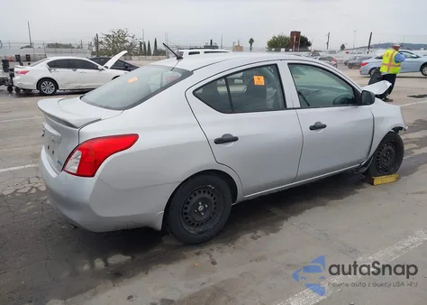 2014 Nissan Versa 1.6 S+ z USA, uszkodzony, nr VIN 3N1CN7AP3EL838538